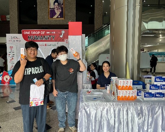 DONATE BLOOD DONATE LOVE 28
